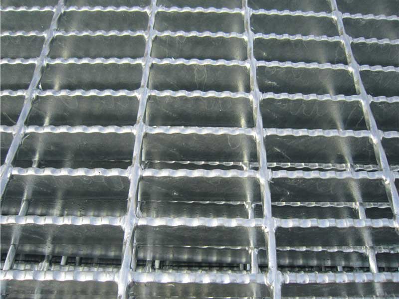 【踏步钢格栅板厂】格栅板上漆不均匀的原因